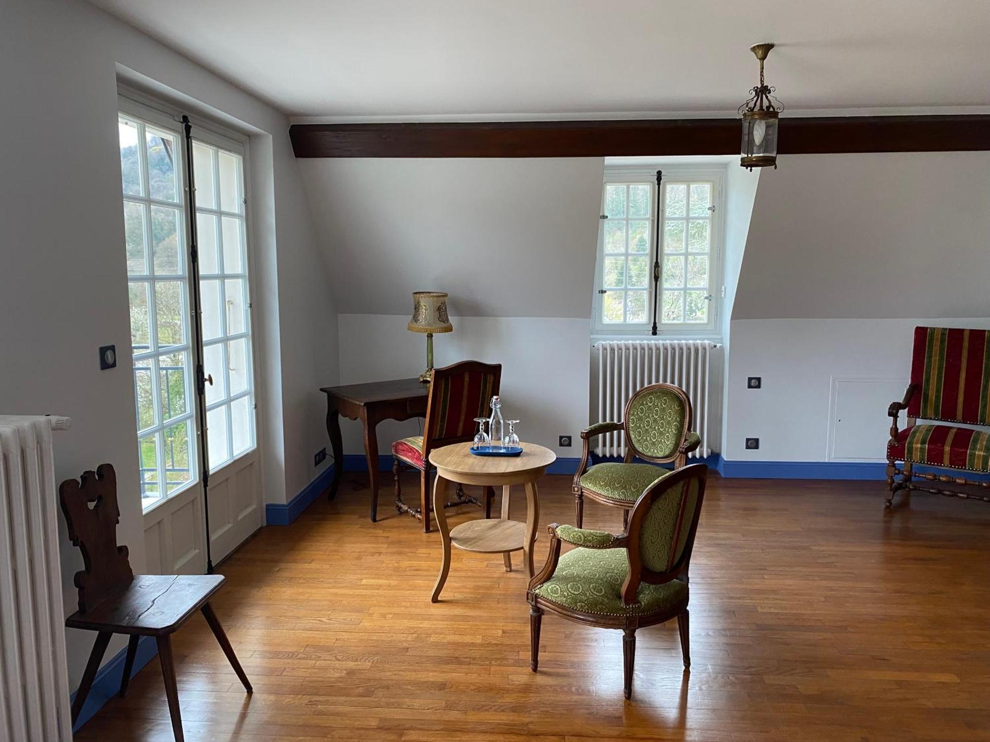 Longue Vue En Arbois Bed & Breakfast Exterior foto